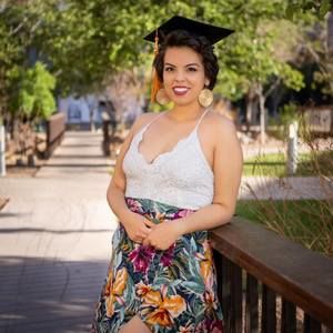 Meet your Posher, Aída